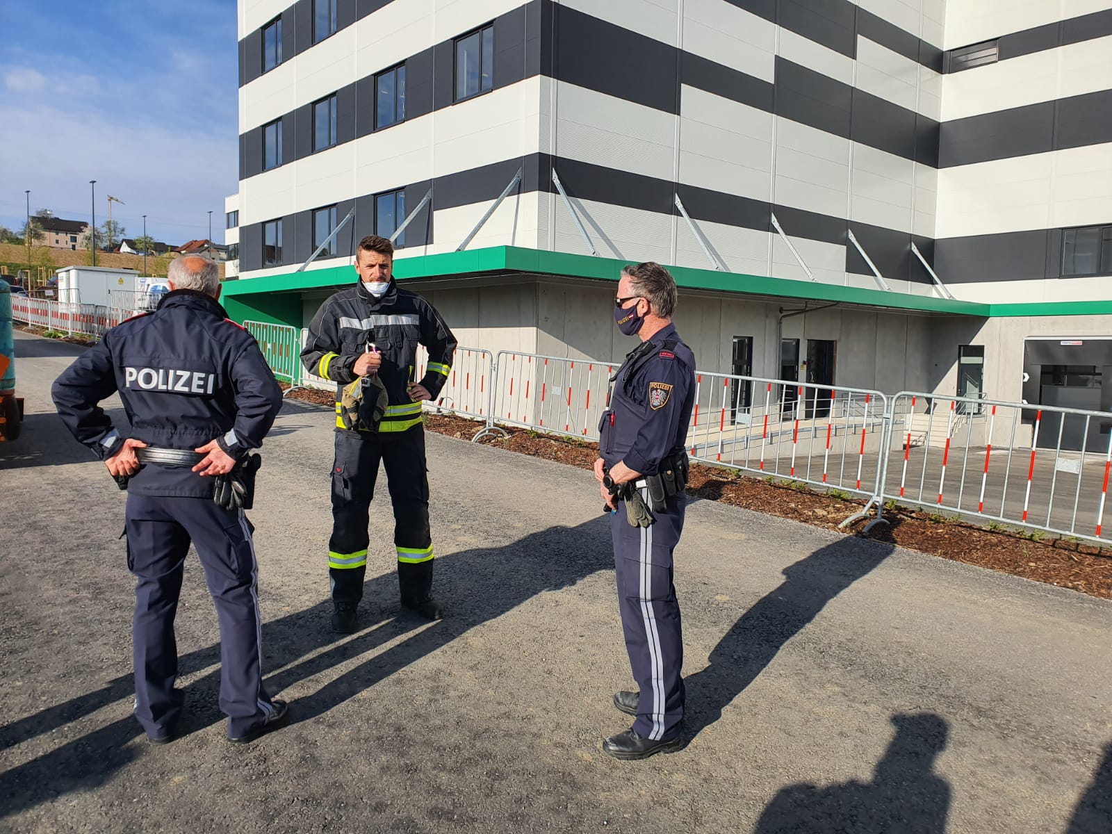 20.04.2020 - EINSATZ: 200 Liter Bitumen ausgelaufen