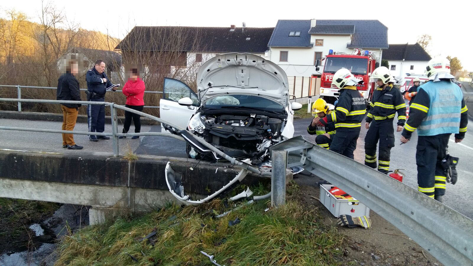 24.12.2015 - EINSATZ: Verkehrsunfall Aufräumarbeiten