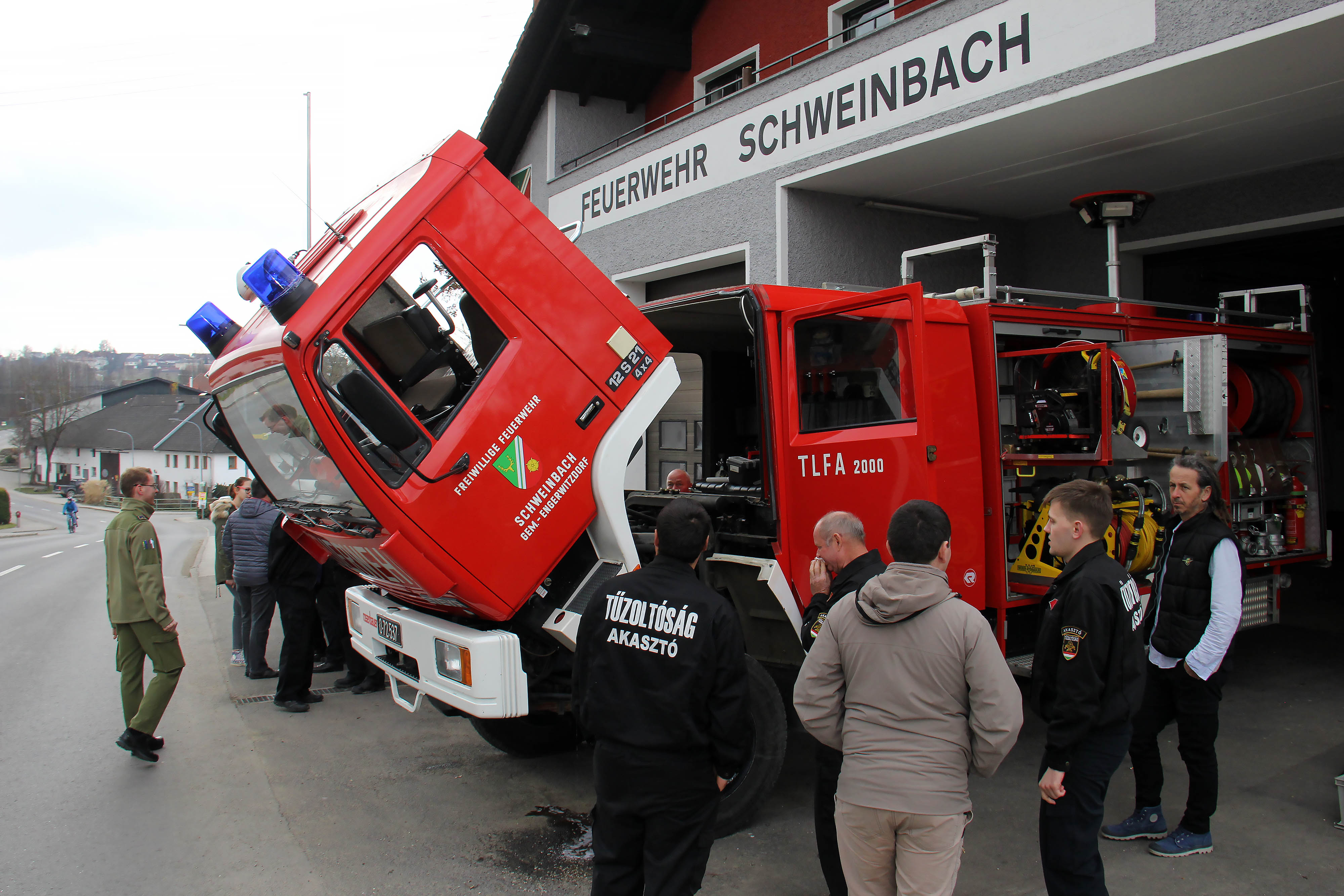 Freiwillige Feuerwehr Akasztó kaufte unser TLF