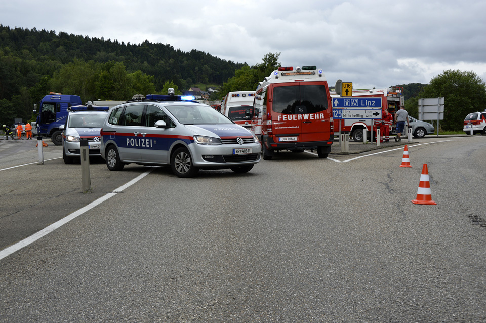 31.7.2014 - EINSATZ: Verkehrsunfall eingeklemmte Person